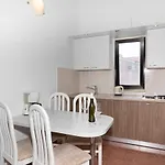 Apartment Paradiso *