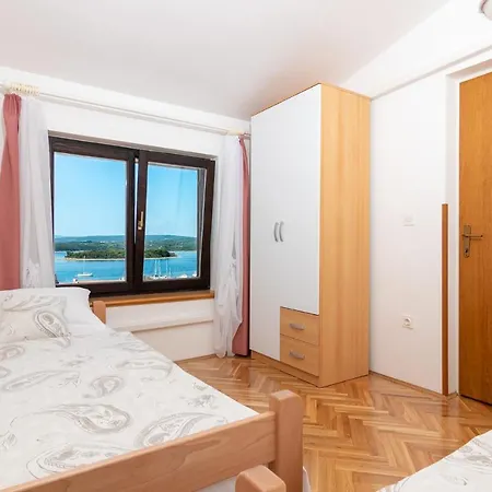 Apartment Paradiso