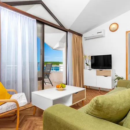 Apartment Paradiso Punat