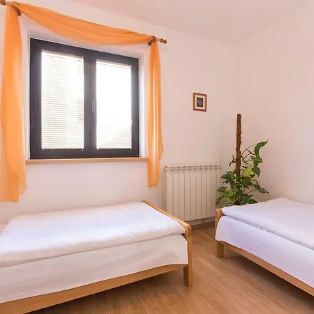 Paradiso Apartment *