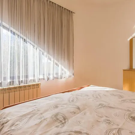 Apartment Paradiso *